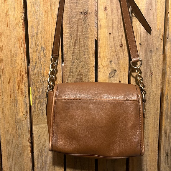 Micheal Kors Brown Leather Shoulder Nag - Picture 7 of 11